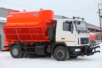 КО-829ДМ-11 МАЗ-5340В2 поливомоечное