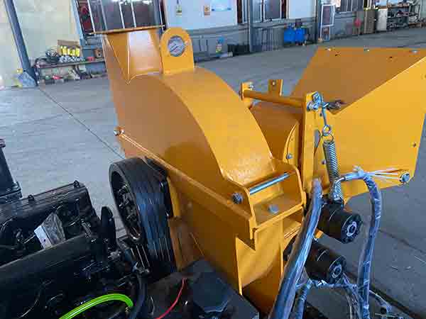 Замок корпуса в новом дизайне измельчителей ДН-40 и ДН-50 (DWC & DH серия)