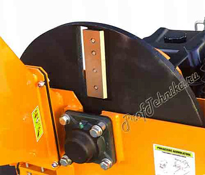 DGS-1500 ДВС 15 л.с. Дисковый механизм [Для обработки в щепу ⌀ до 120 мм Тележка к квадроциклу]