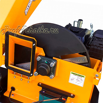 DGS-1500 15 л.с. Тележка [Для переработки ⌀ до 120 мм. Дисковый механизм]